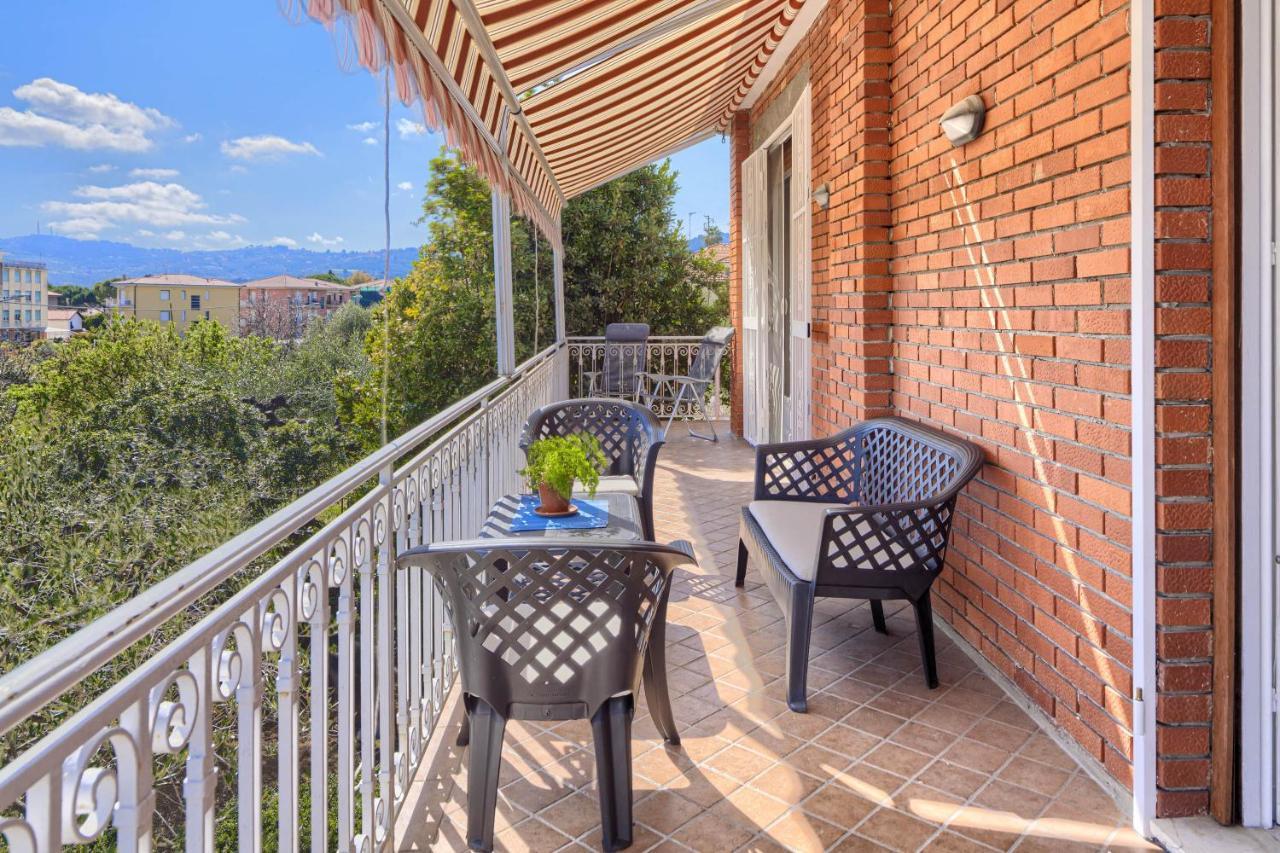 Villa La Rodina Diano Marina Exterior foto