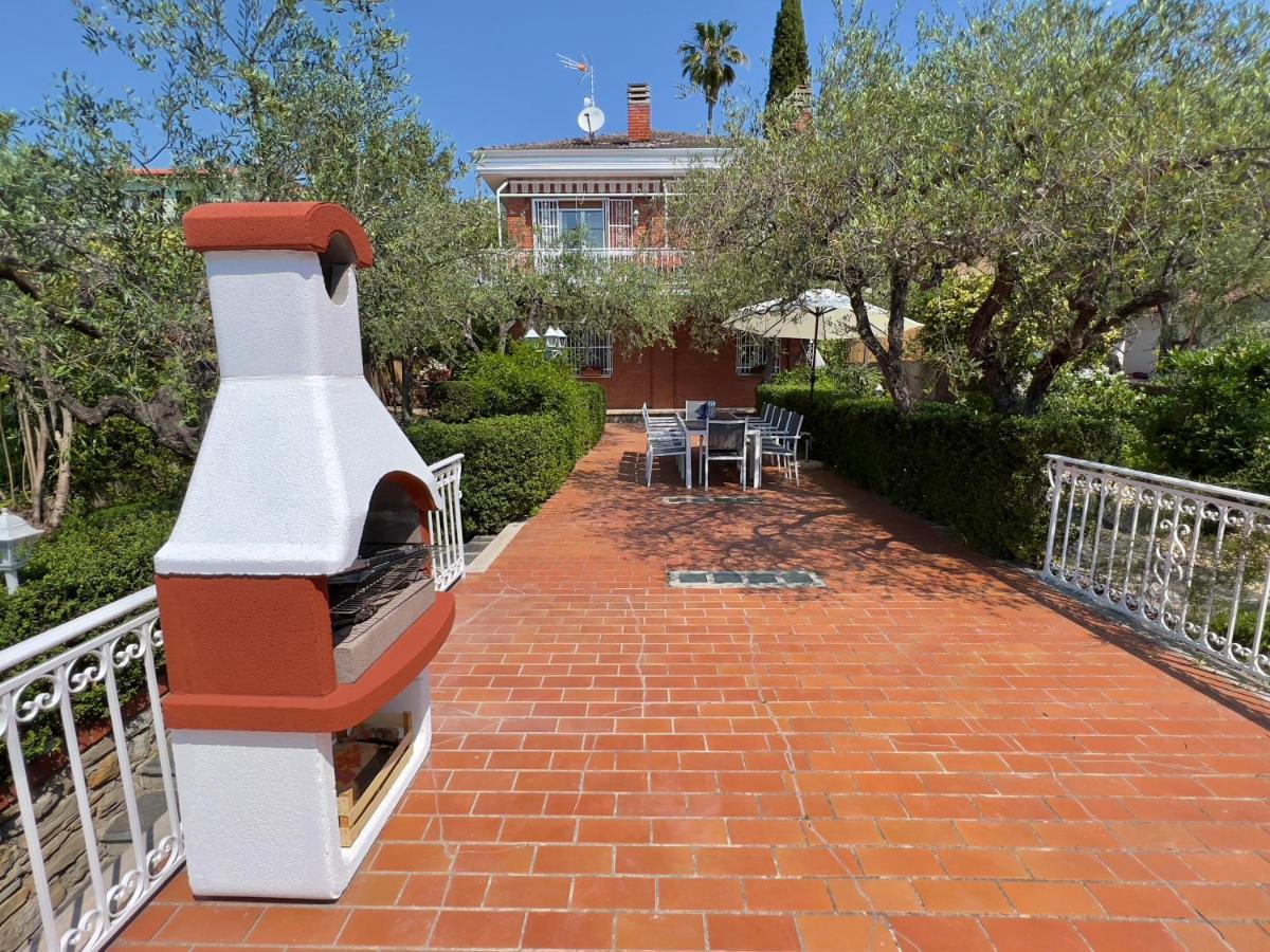 Villa La Rodina Diano Marina Exterior foto
